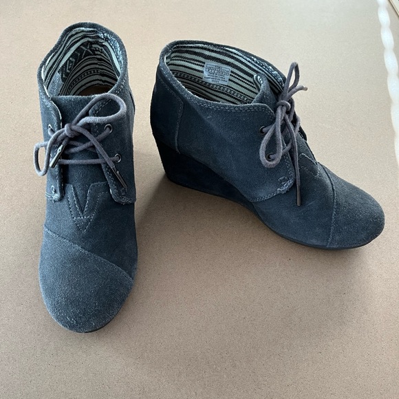 Toms Wedges - Picture 2 of 7